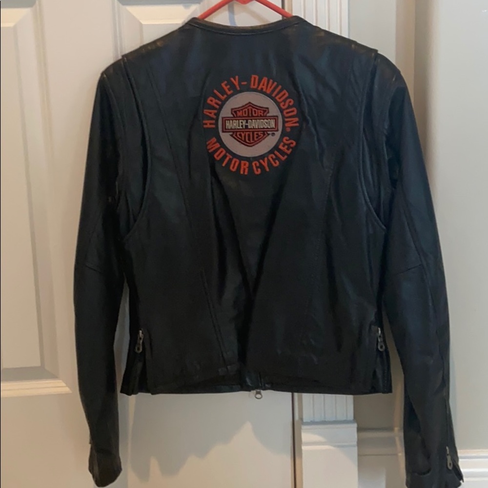 Harley Davidson Leather Jacket. - Picture 2 of 6